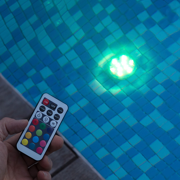 RGB Podvodní LED světlo (10 LED) RGB Podvodní LED světlo (10 LED)