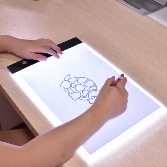 Svítící tabule LED A4 - pro kouzelné malování Svítící tabule LED A4 - pro kouzelné malování