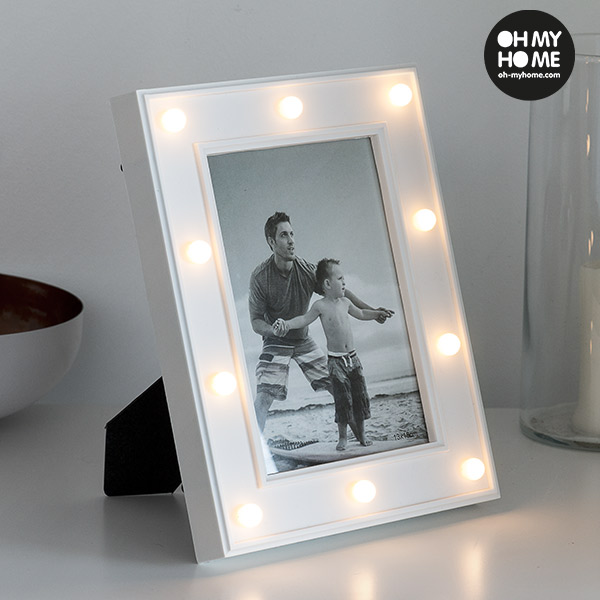 Stolní LED Rámeček na Fotku Oh My Home Stolní LED Rámeček na Fotku Oh My Home